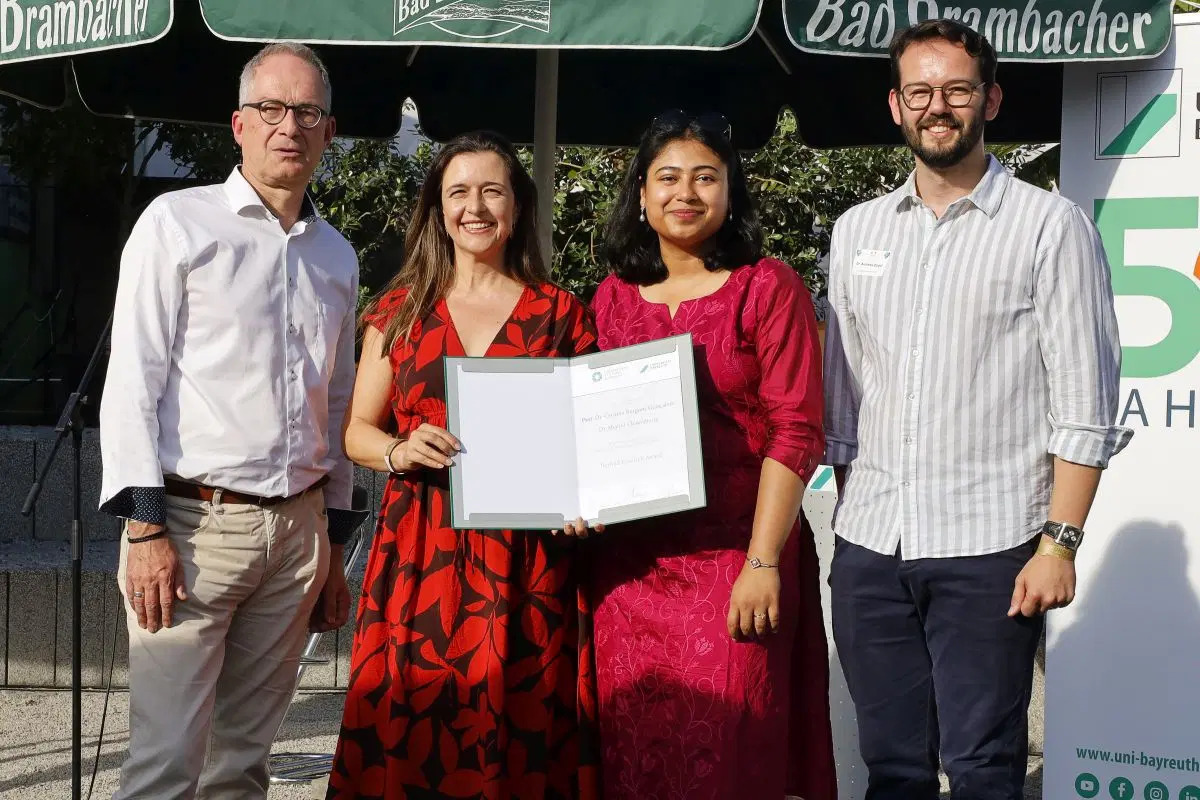 Prof. Borgoni receives an award